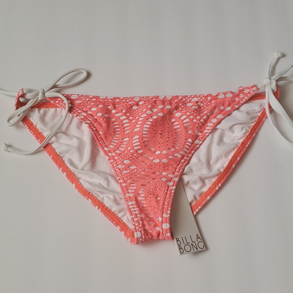 Billabong lasercut string bikini bottom